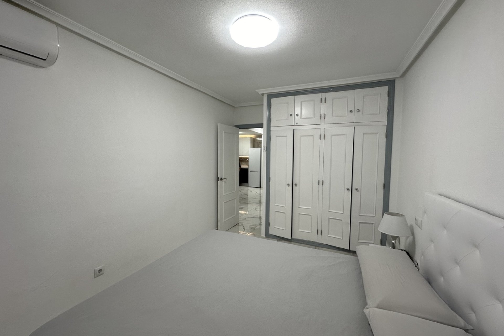 2-slaapkamer appartement Torrevieja 50m van strand met zeezicht