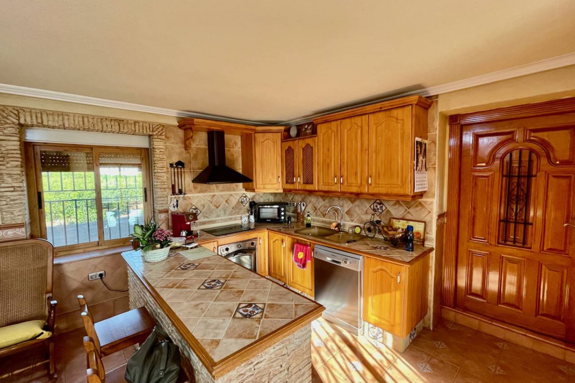 A charming 3-bedroom country finca with panoramic views near Orihuela