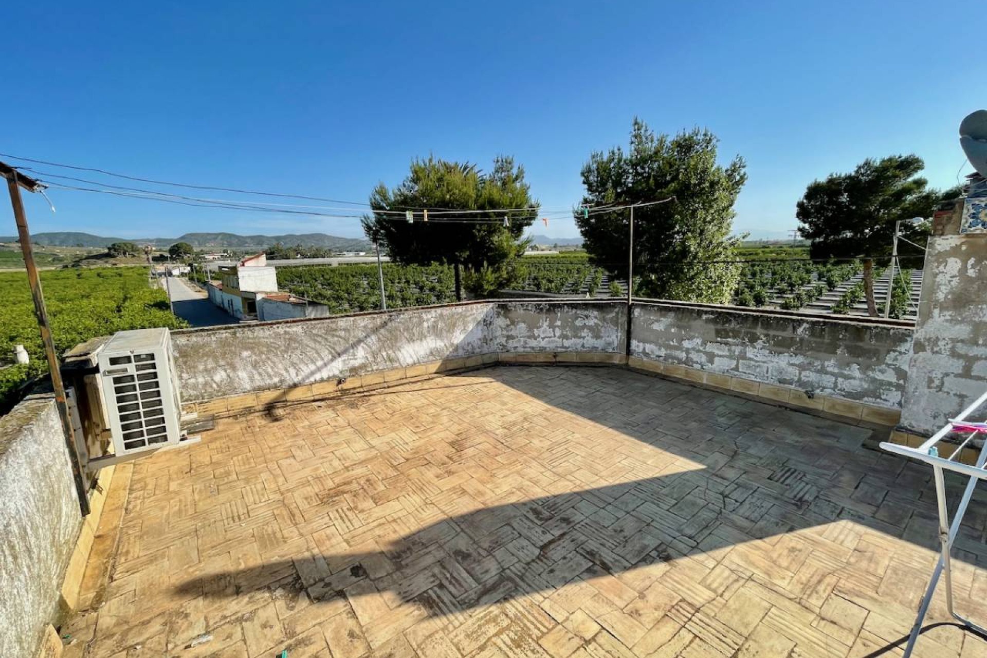 A charming 3-bedroom country finca with panoramic views near Orihuela