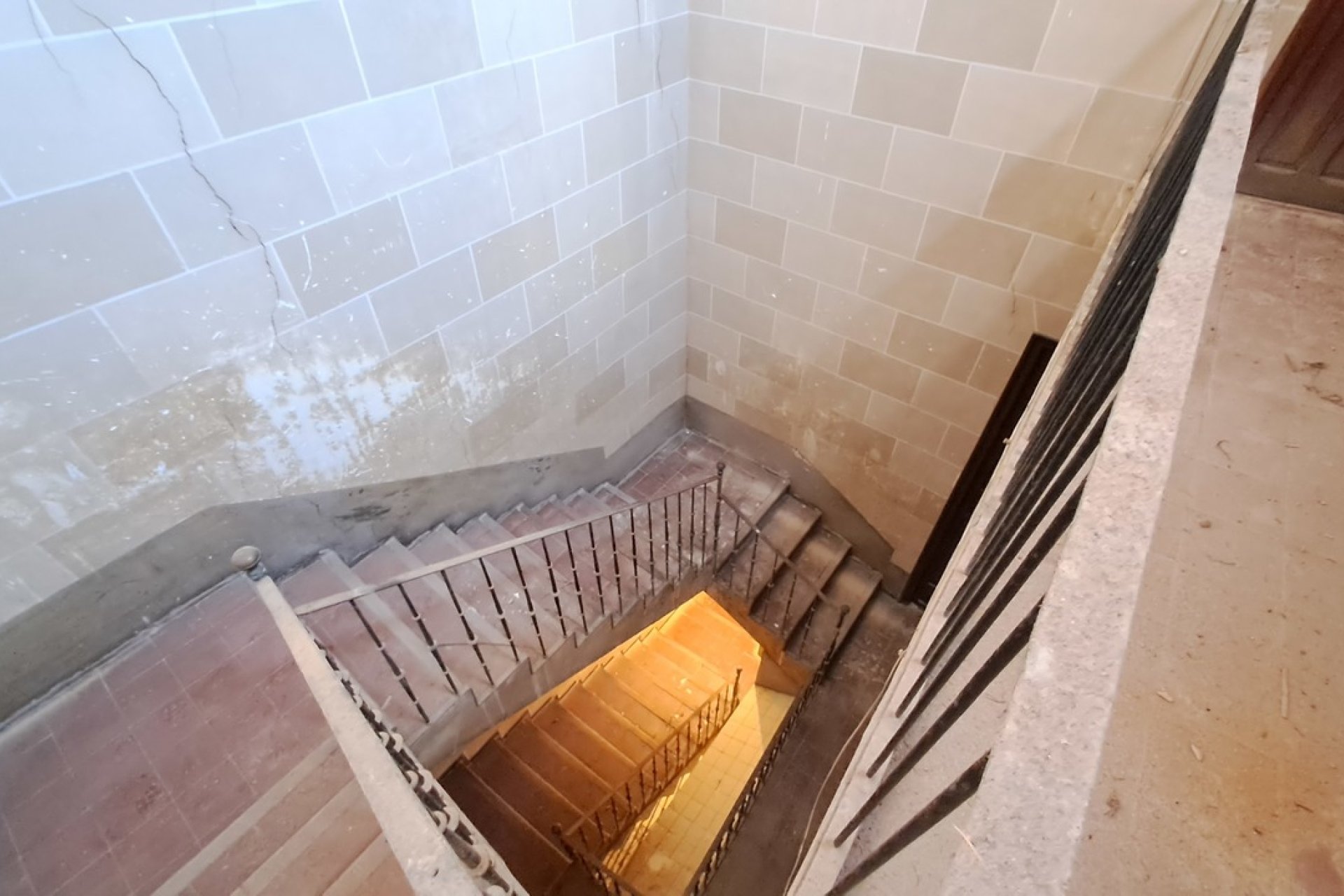 A unique historic property in Orihuela with investment potential and mountain views