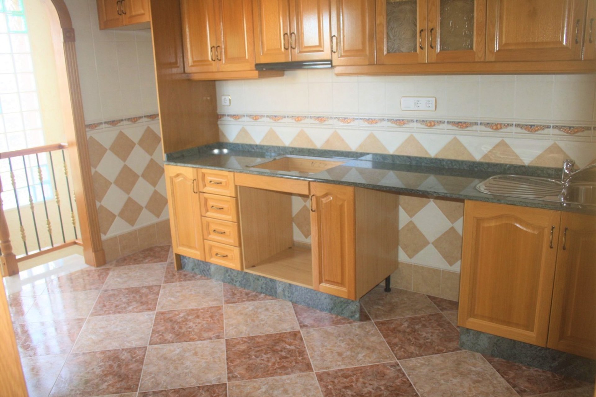 Adosado en Torrevieja con piscina y garaje en Los Altos