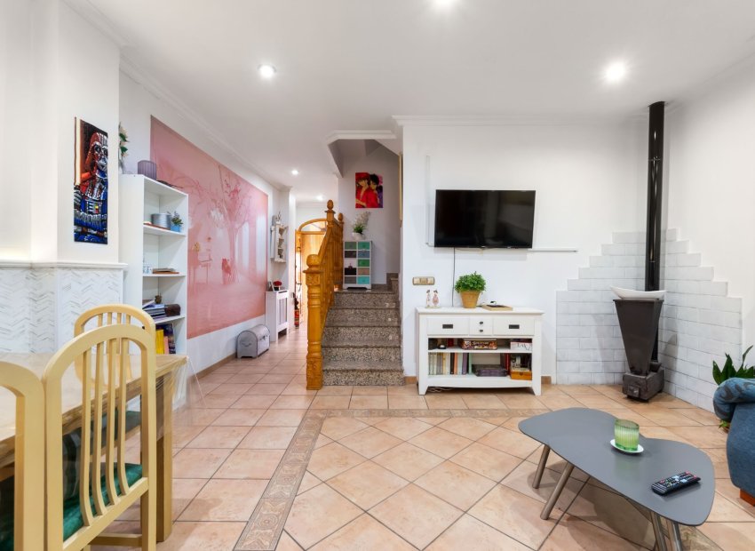 Adosado - Reventa -
            Ciudad Quesada/Rojales - CV-86274