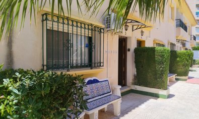 Adosado - Reventa - Orihuela Costa -
                La Zenia