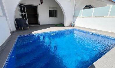 Adosado - Reventa - San Miguel de Salinas -
                El Galan