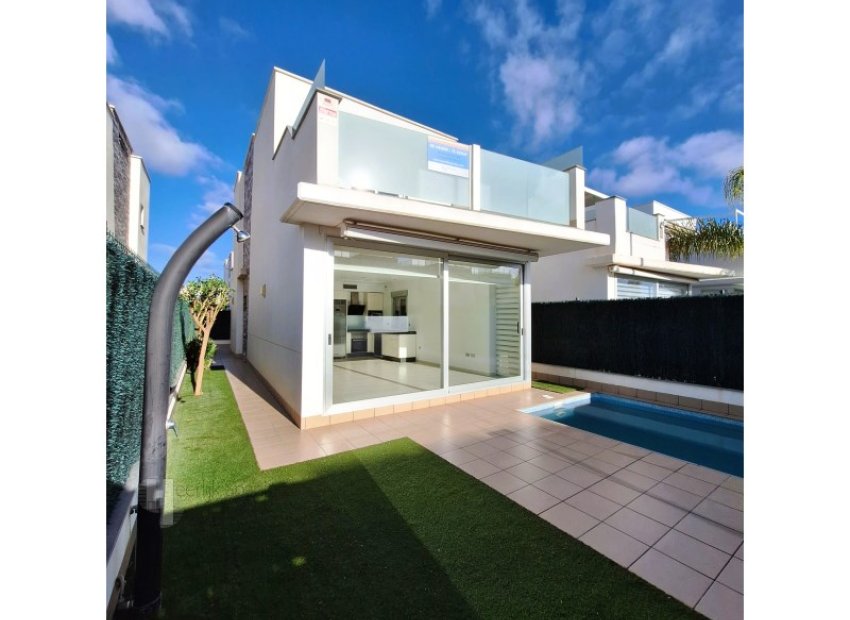 Adosado - Reventa -
            San Pedro del Pinatar - HES-31615