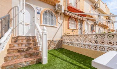 Adosado - Reventa - Torrevieja -
                La Florida
