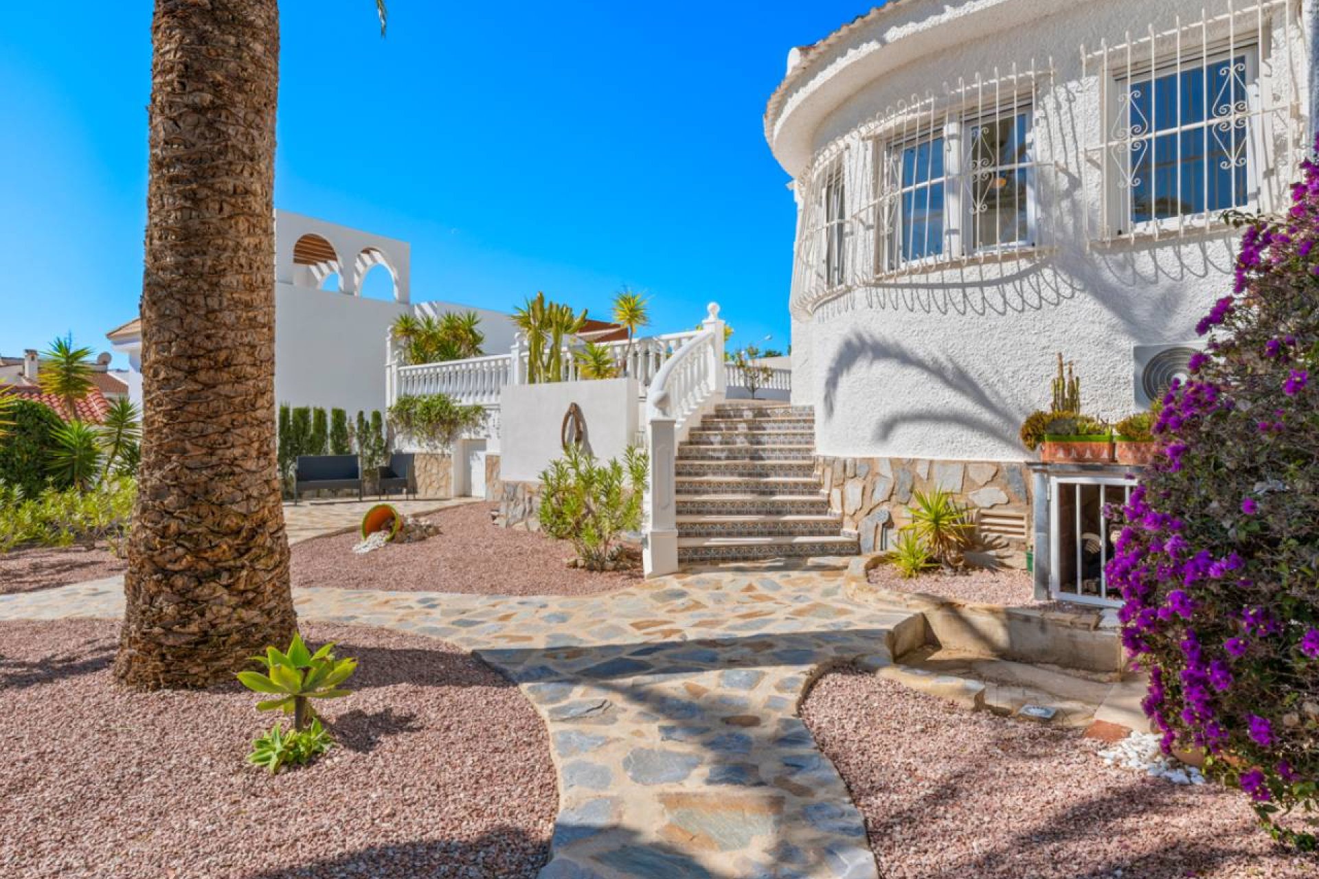 Amplia villa con piscina privada y casa de invitados en Ciudad Quesada, Costa Blanca