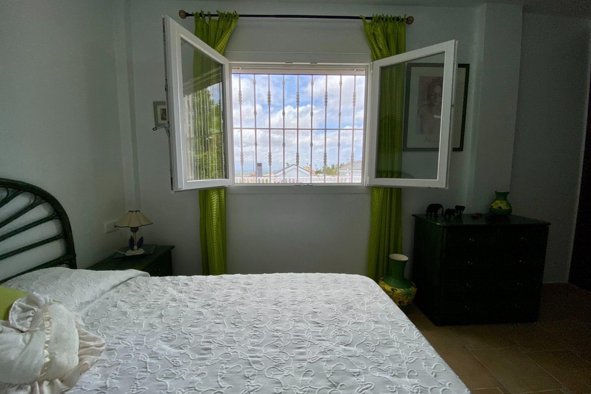 Amplia villa con piscina privada y vistas panorámicas a la montaña en Algorfa﻿