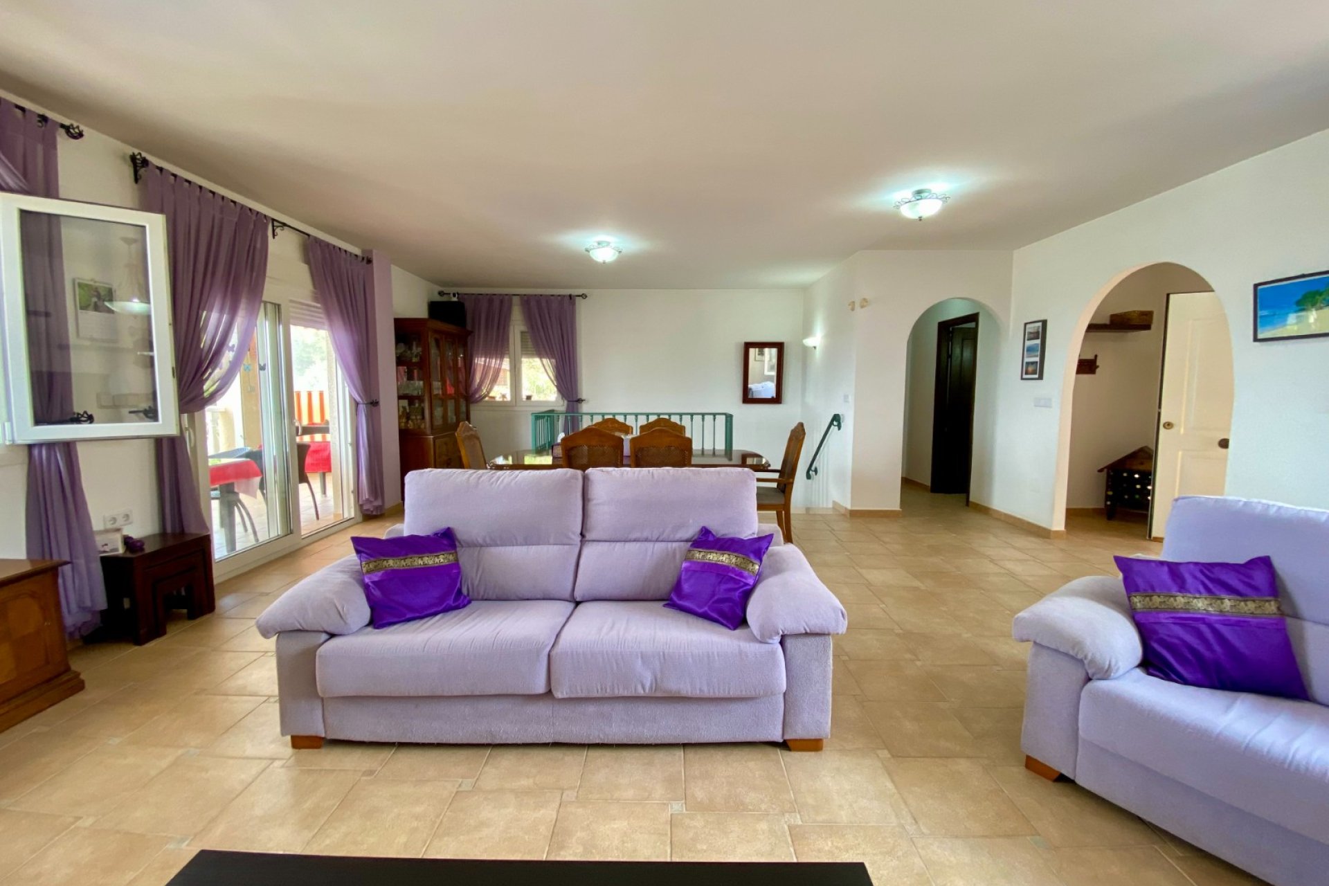 Amplia villa con piscina privada y vistas panorámicas a la montaña en Algorfa﻿