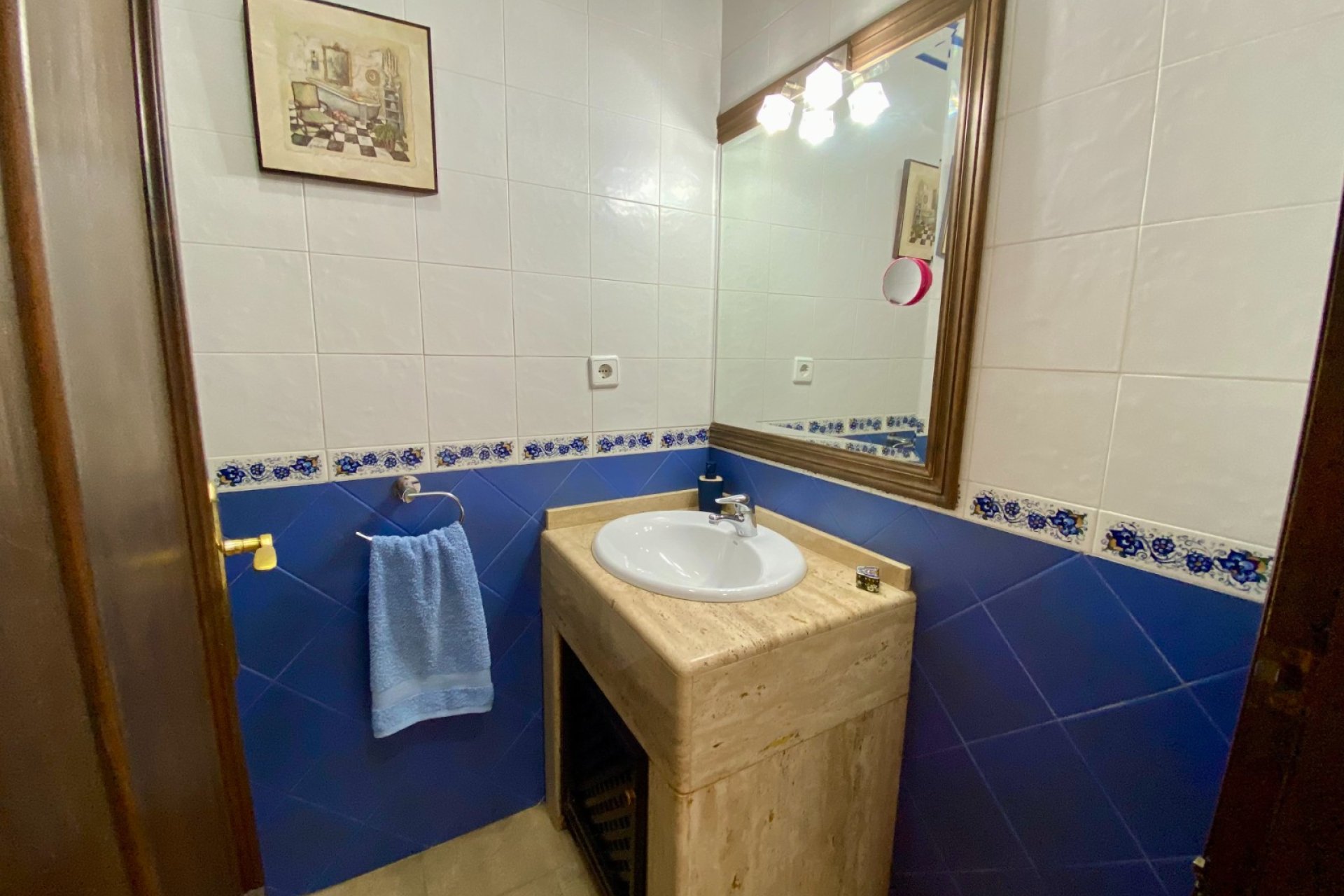 Amplia villa con piscina privada y vistas panorámicas a la montaña en Algorfa﻿