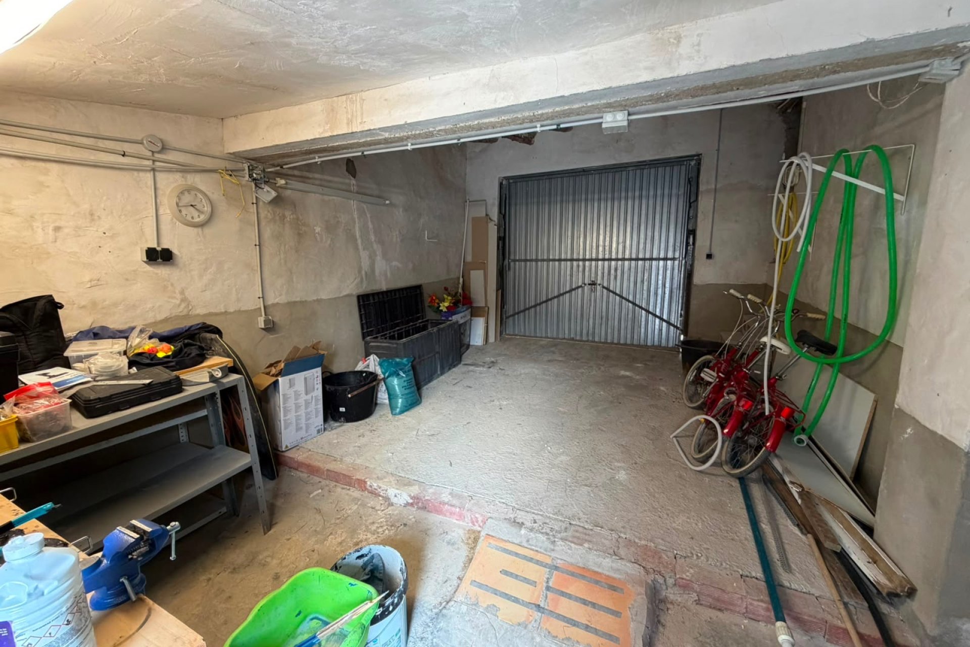 Amplia vivienda unifamiliar con piscina privada en Torremendo