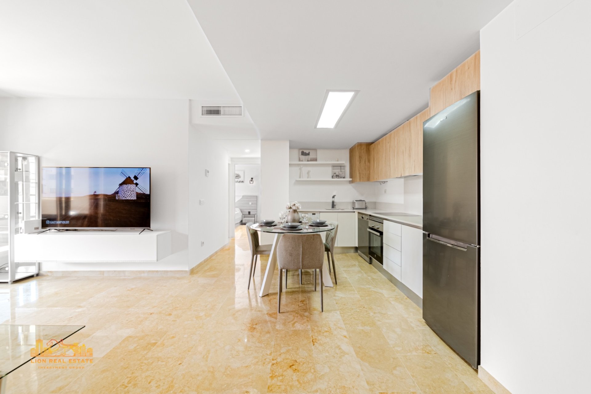 Amplio apartamento de 3 dormitorios en venta en La Recoleta, Punta Prima