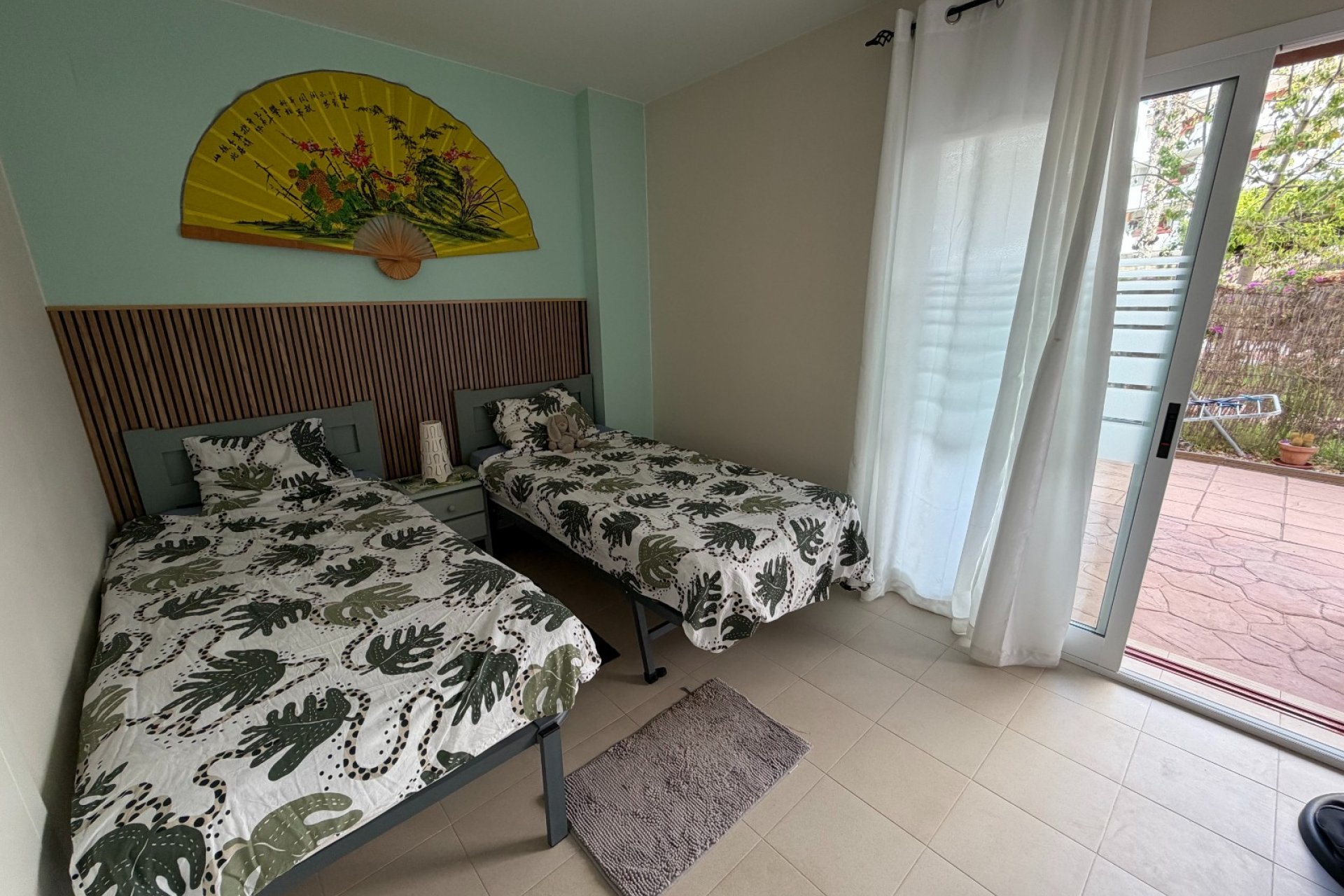 Amplio piso de 3 dormitorios en Orihuela con piscina