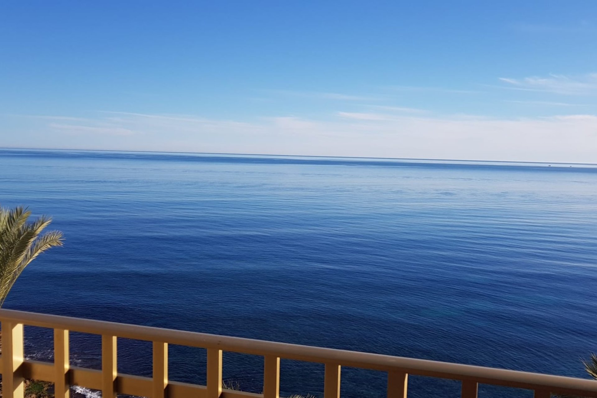 Apartamento con vistas al mar y piscina privada en Playa del Cura, Torrevieja