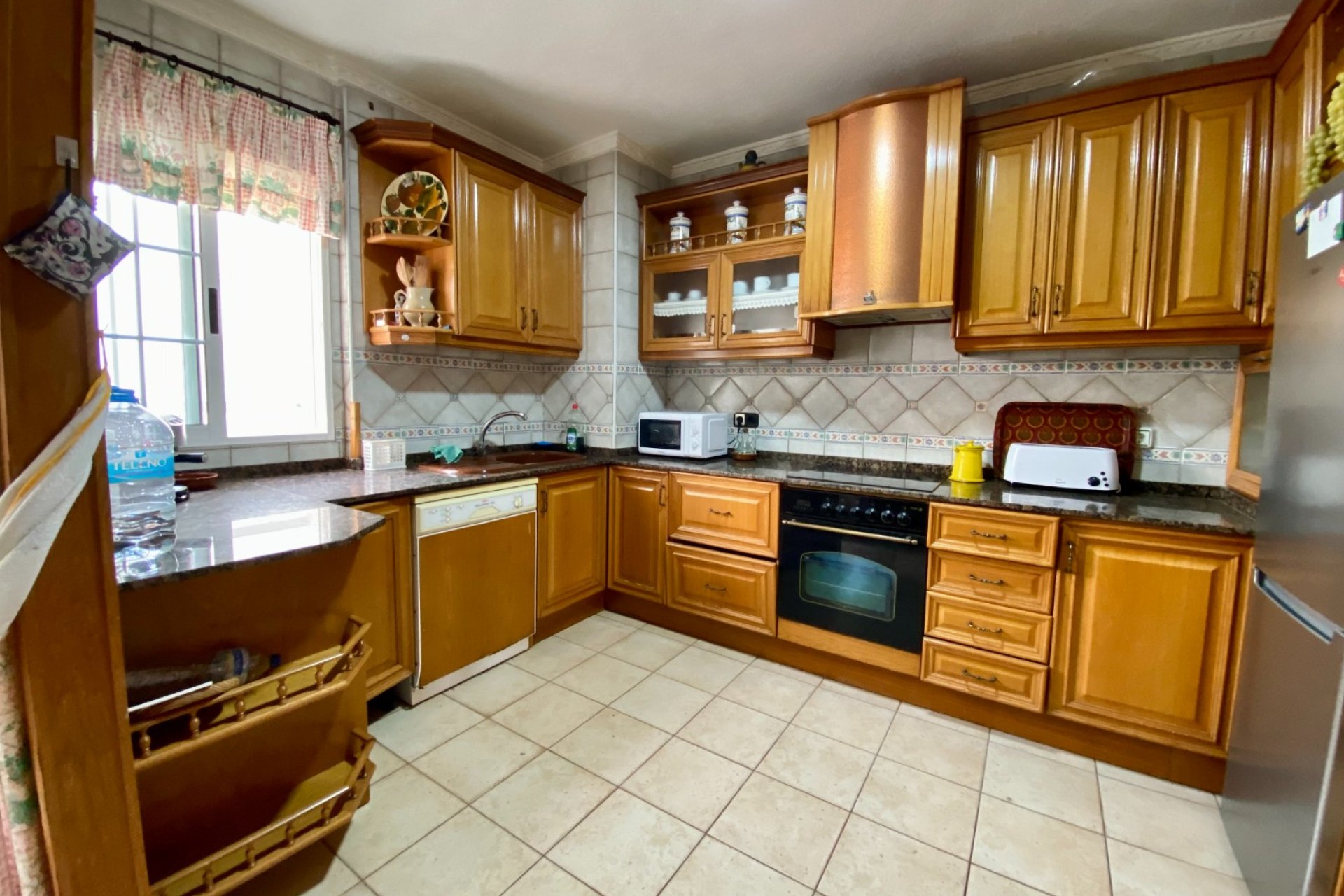 Apartamento con vistas al mar y piscina privada en Playa del Cura, Torrevieja