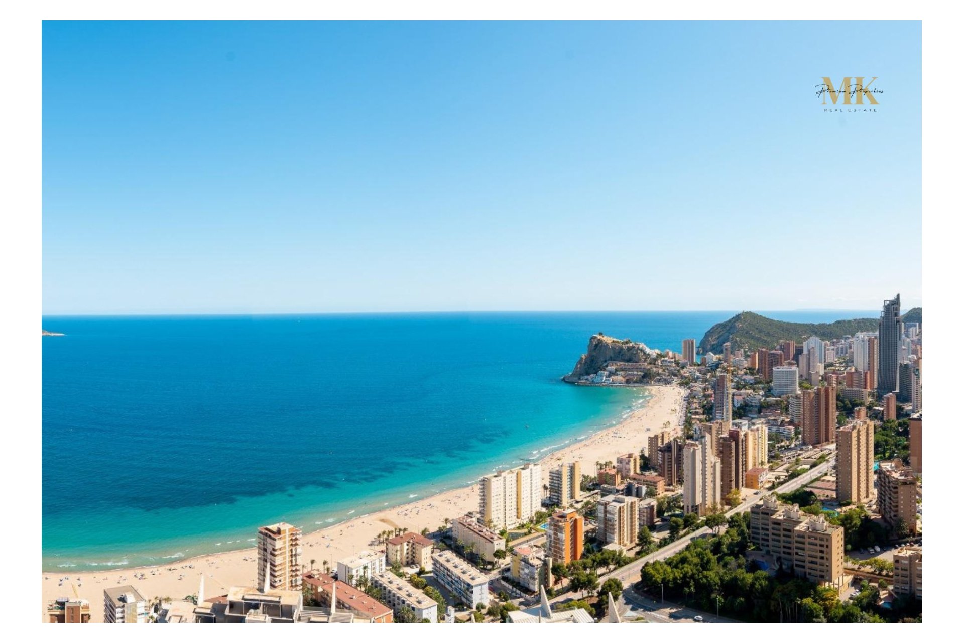 Apartamento de lujo en Intempo Benidorm con vistas panorámicas al mar y servicios