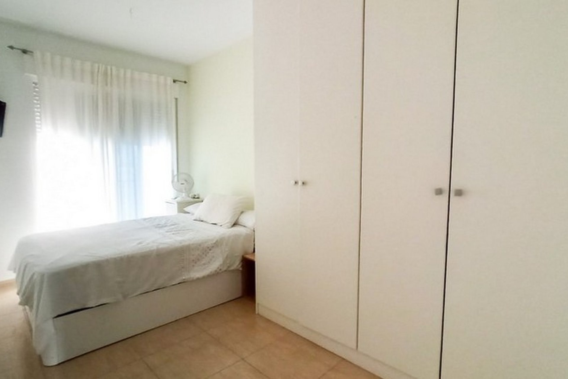 Apartamento de planta baja con 2 dormitorios, piscina y garaje en Formentera del Segura