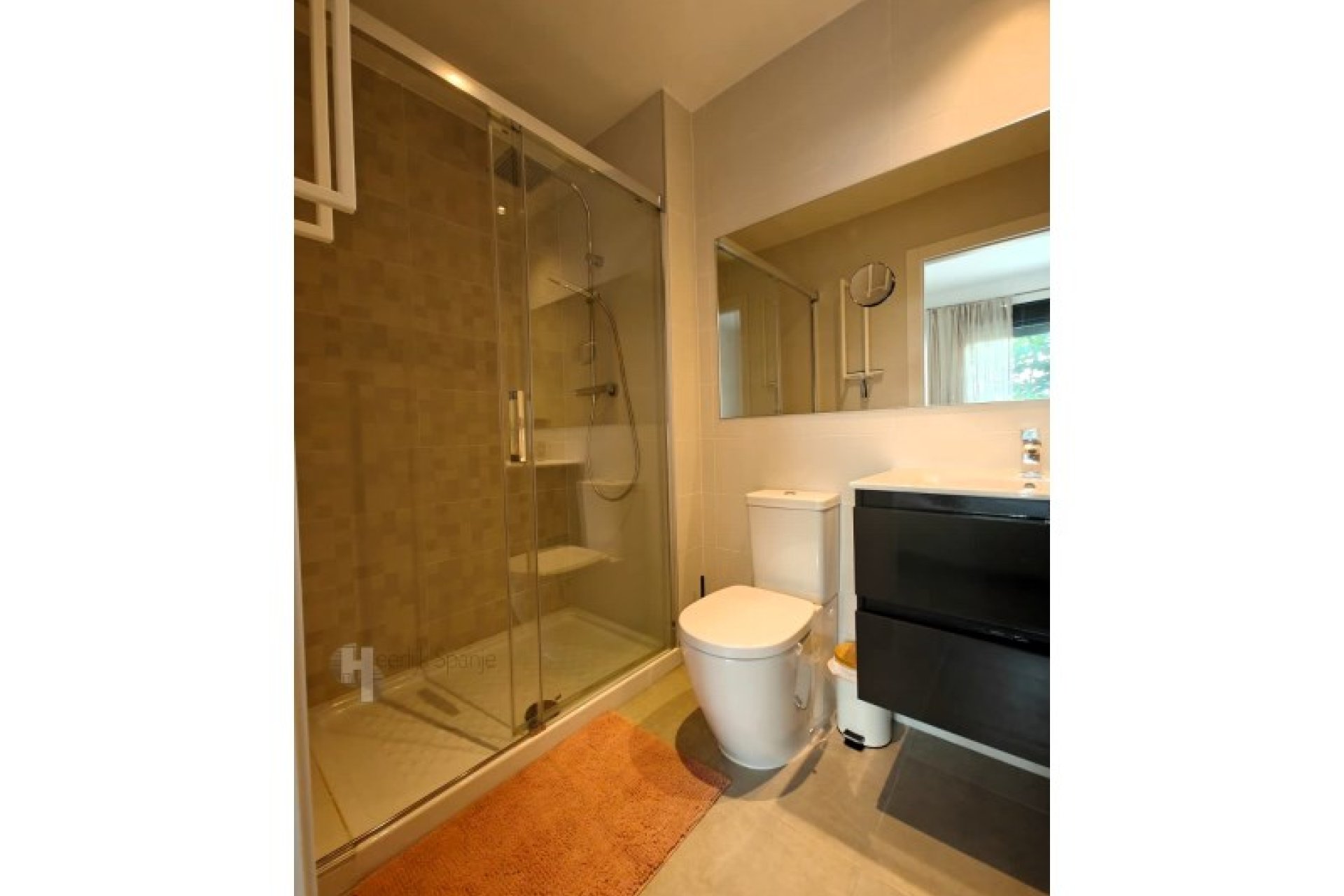 Apartamento en planta baja cerca de la playa en Santiago de la Ribera, totalmente amueblado