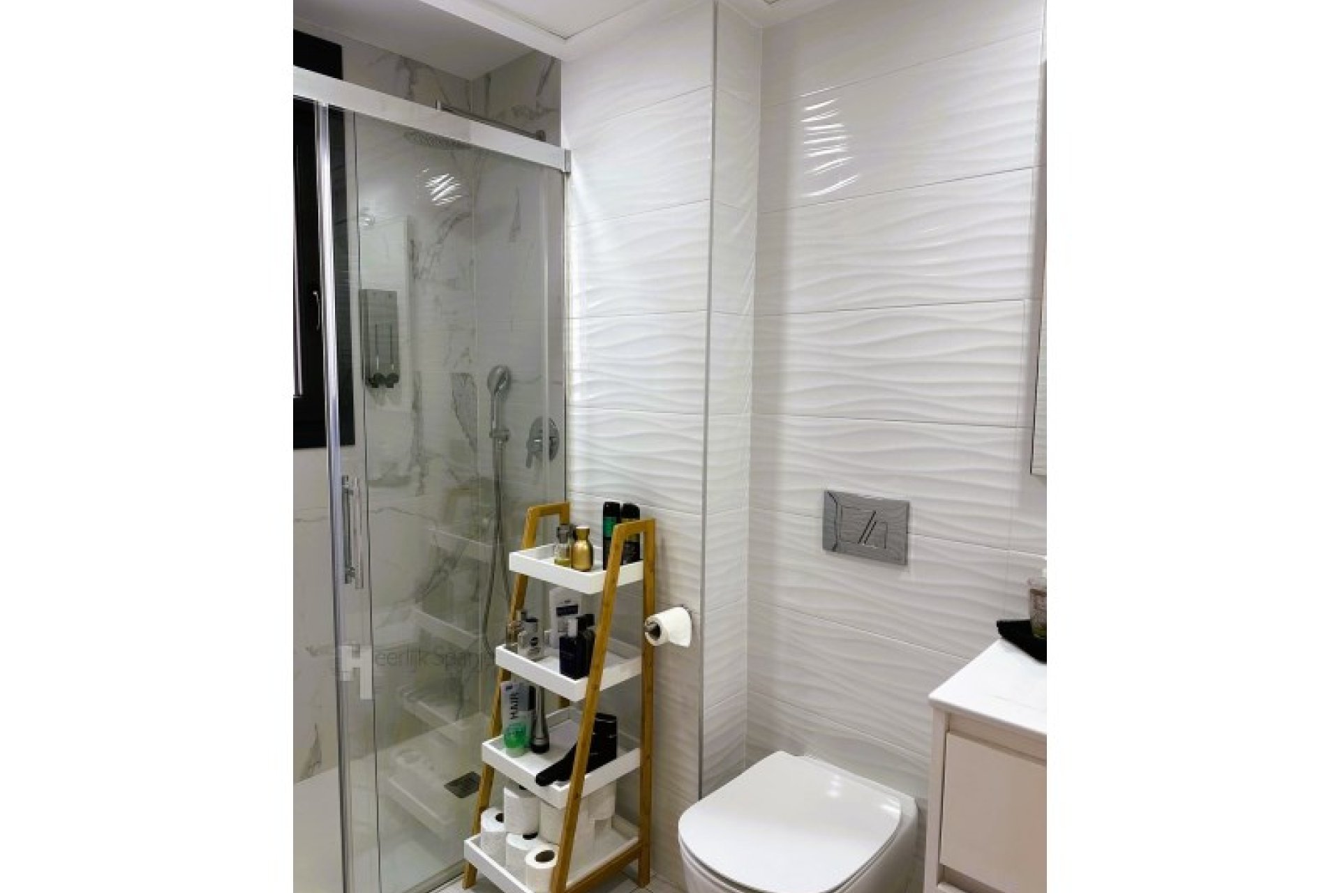 Apartamento en planta baja con terraza de 290 m² cerca de la playa en Guardamar del Segura