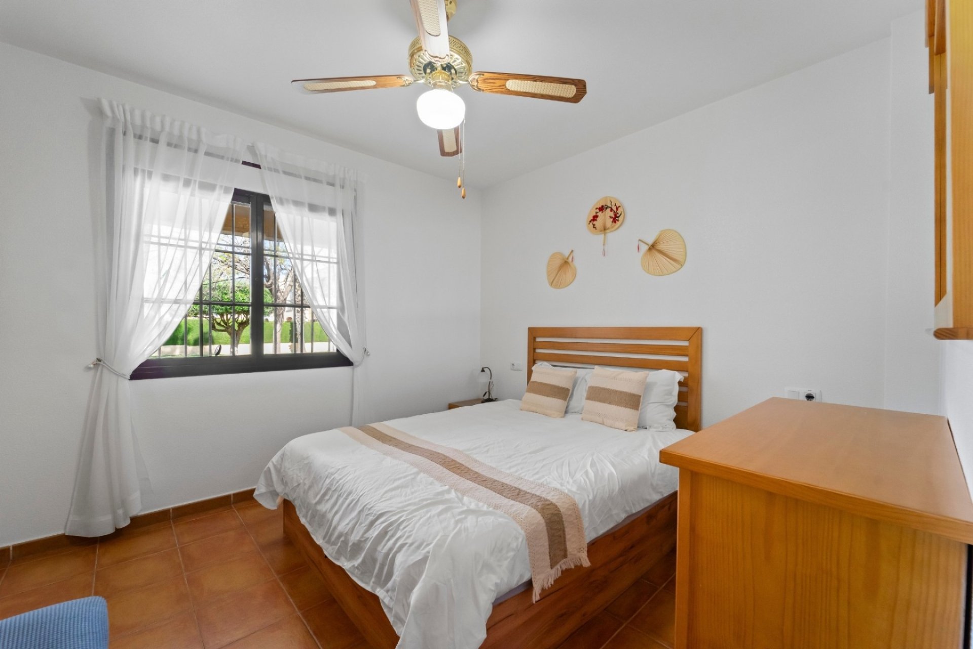 Apartamento en planta baja en Torrevieja con piscina y plaza de aparcamiento