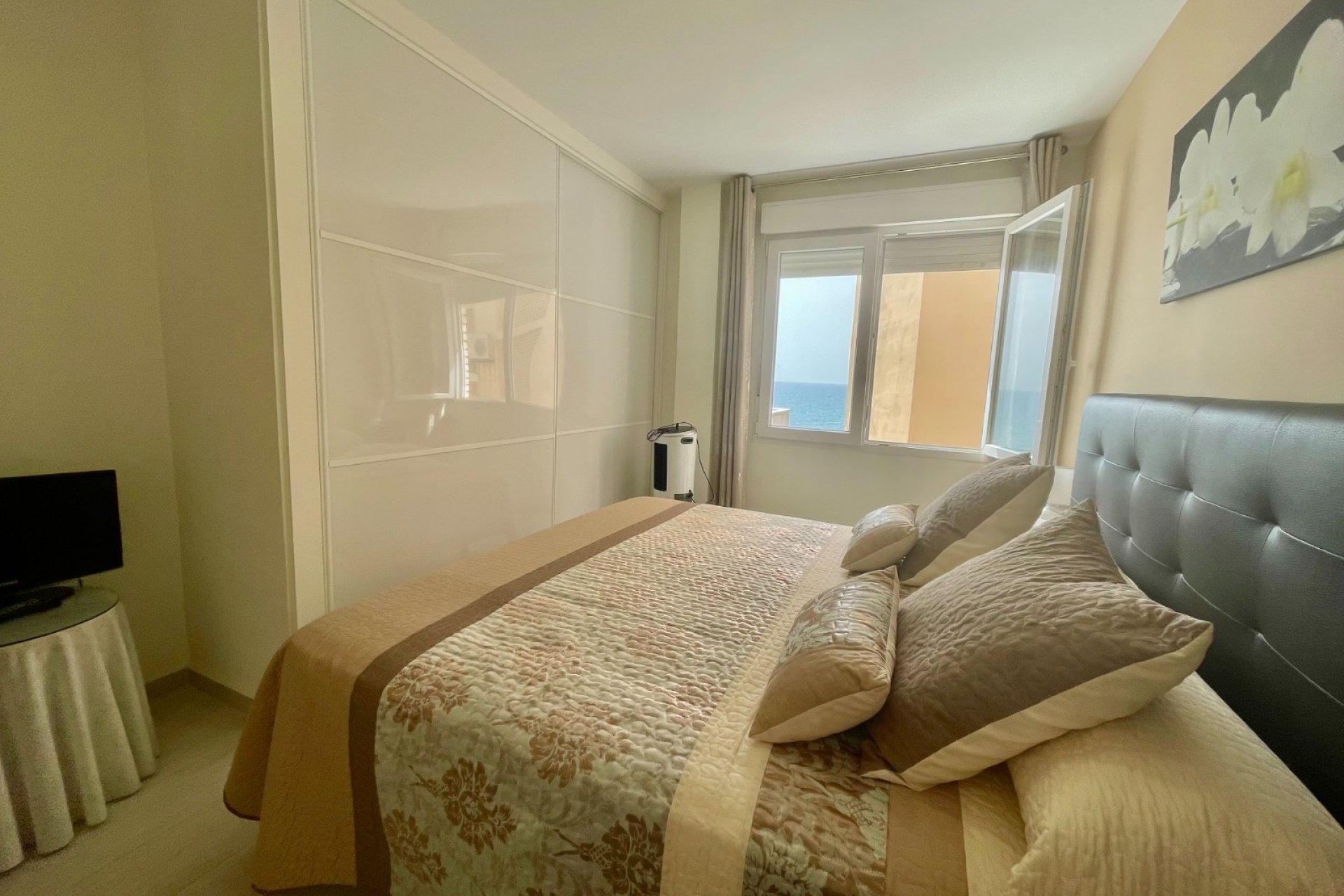 Apartamento frente al mar en Torrevieja con vistas al mar