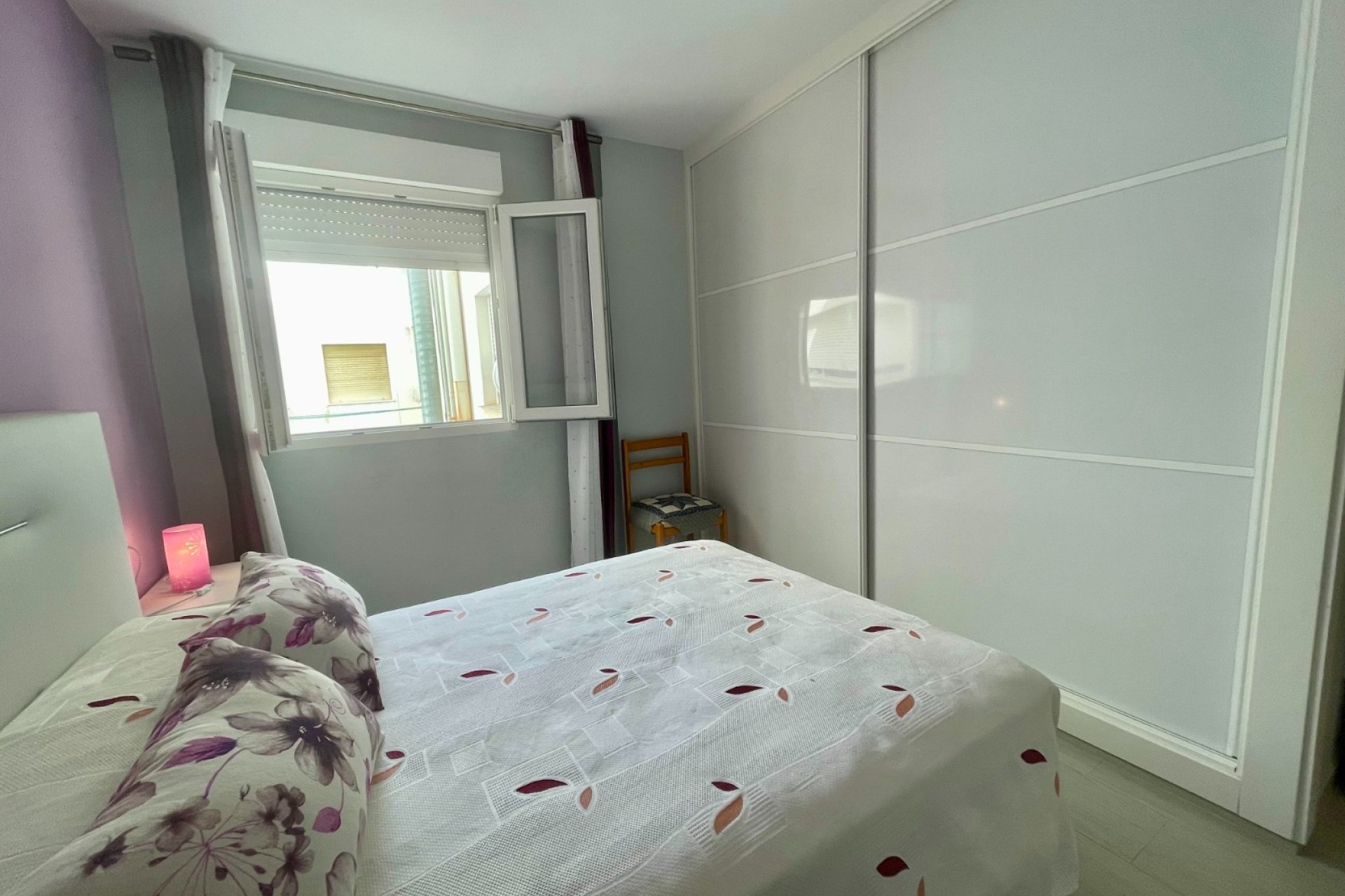 Apartamento frente al mar en Torrevieja con vistas al mar