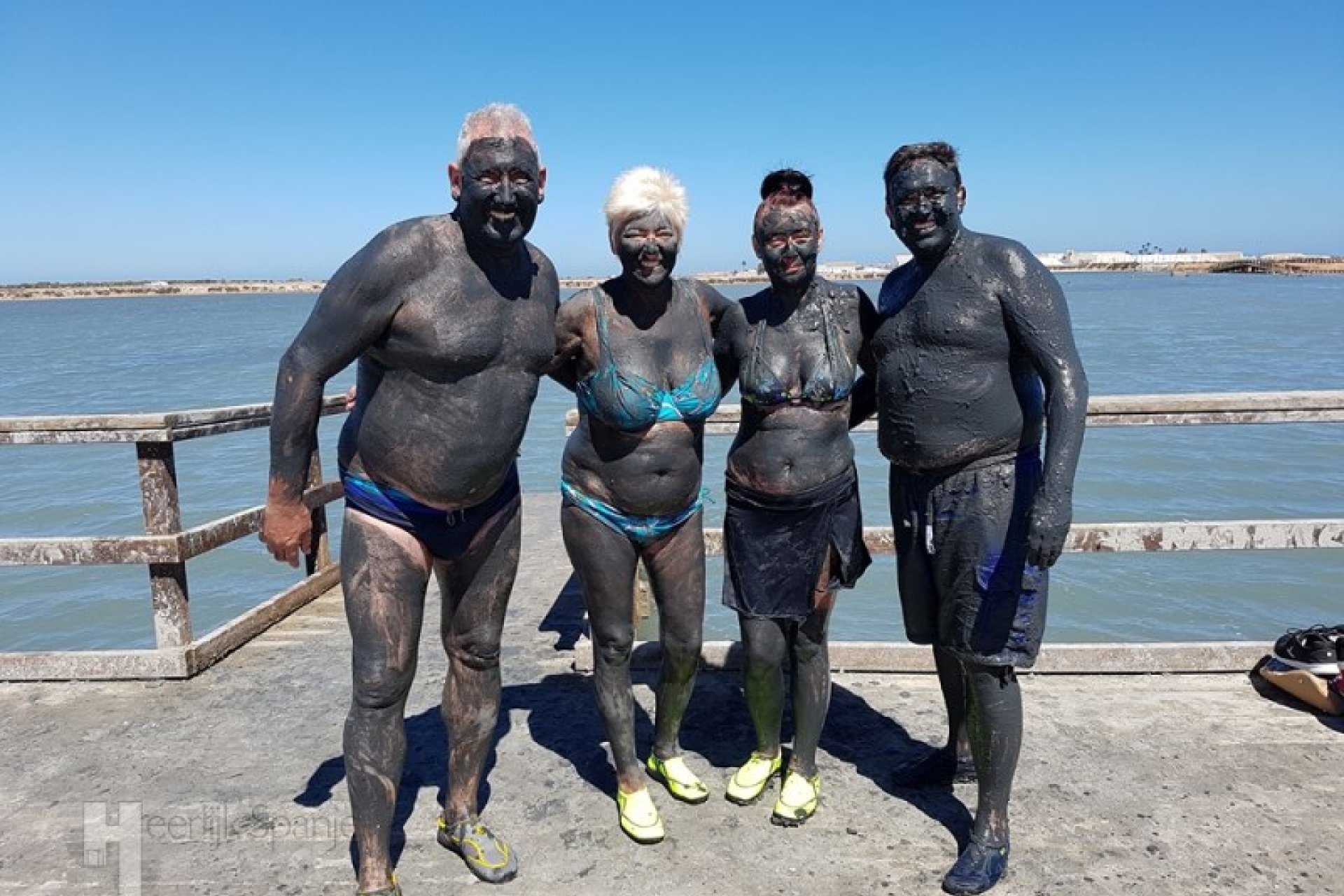 Apartamento listo para entrar a vivir con terraza en la azotea y 2 dormitorios cerca de la playa de Lo Pagán