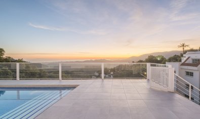 Apartamento / piso - Obra nueva - Istán -
                Istán