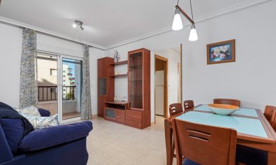 Apartamento / piso - Reventa - Guardamar del Segura -
                Pueblo