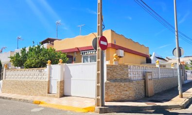 Apartamento / piso - Reventa - Los Alcazares -
                Los Alcazares