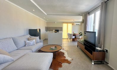 Apartamento / piso - Reventa - Torrevieja -
                Cabo Cervera