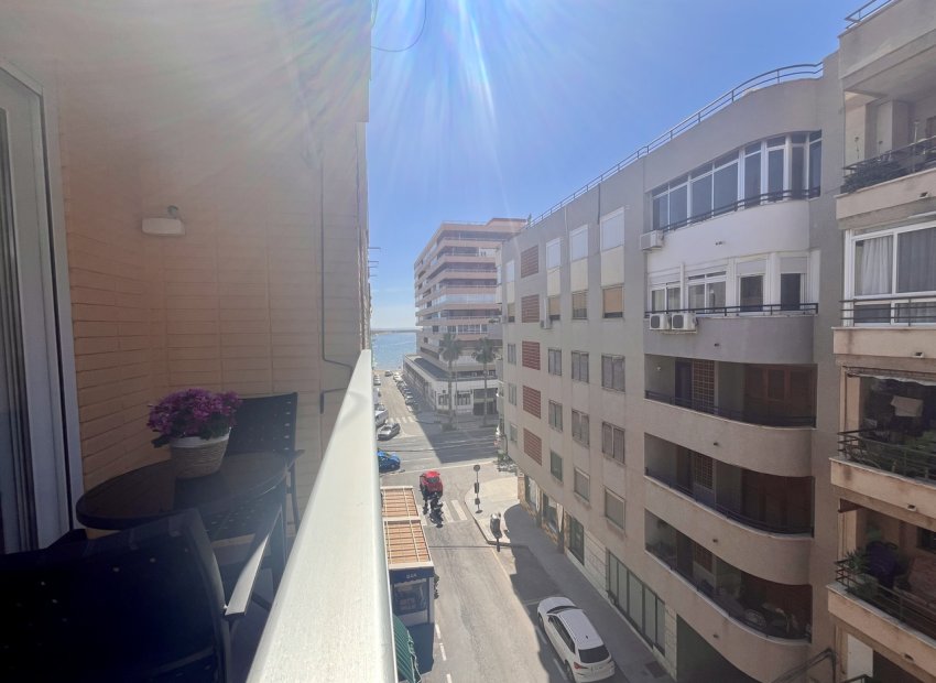 Apartamento / piso - Reventa -
            Torrevieja - CO-32893