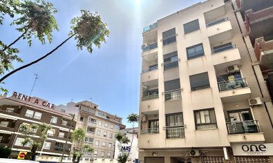 Apartamento / piso - Reventa - Torrevieja -
                Torrevieja
