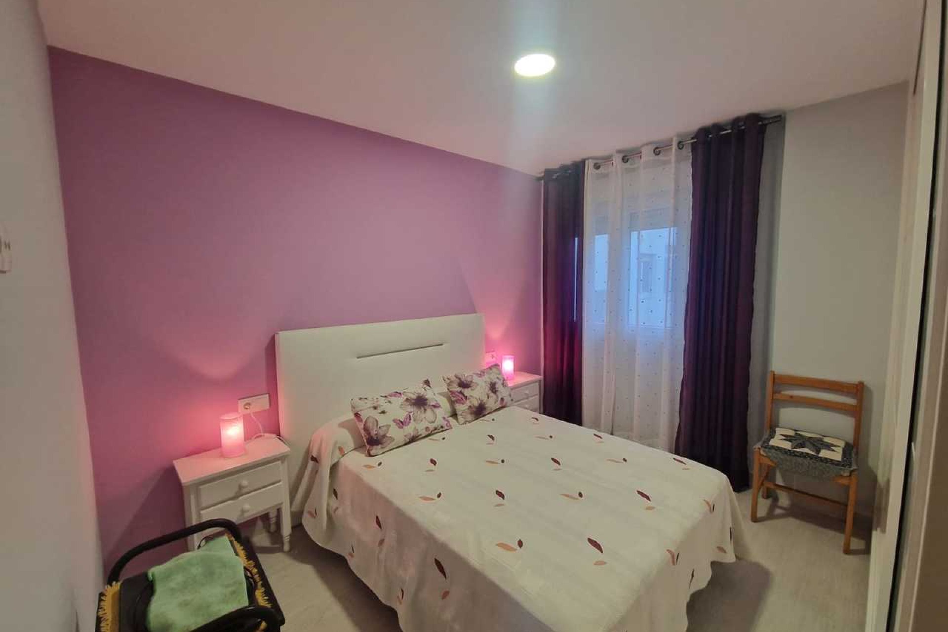 Apartamento renovado de 3 dormitorios frente al mar en Torrevieja