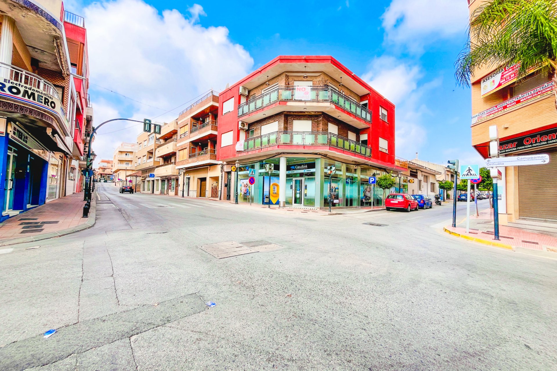 Apartment complex in San Miguel de Salinas with rental license