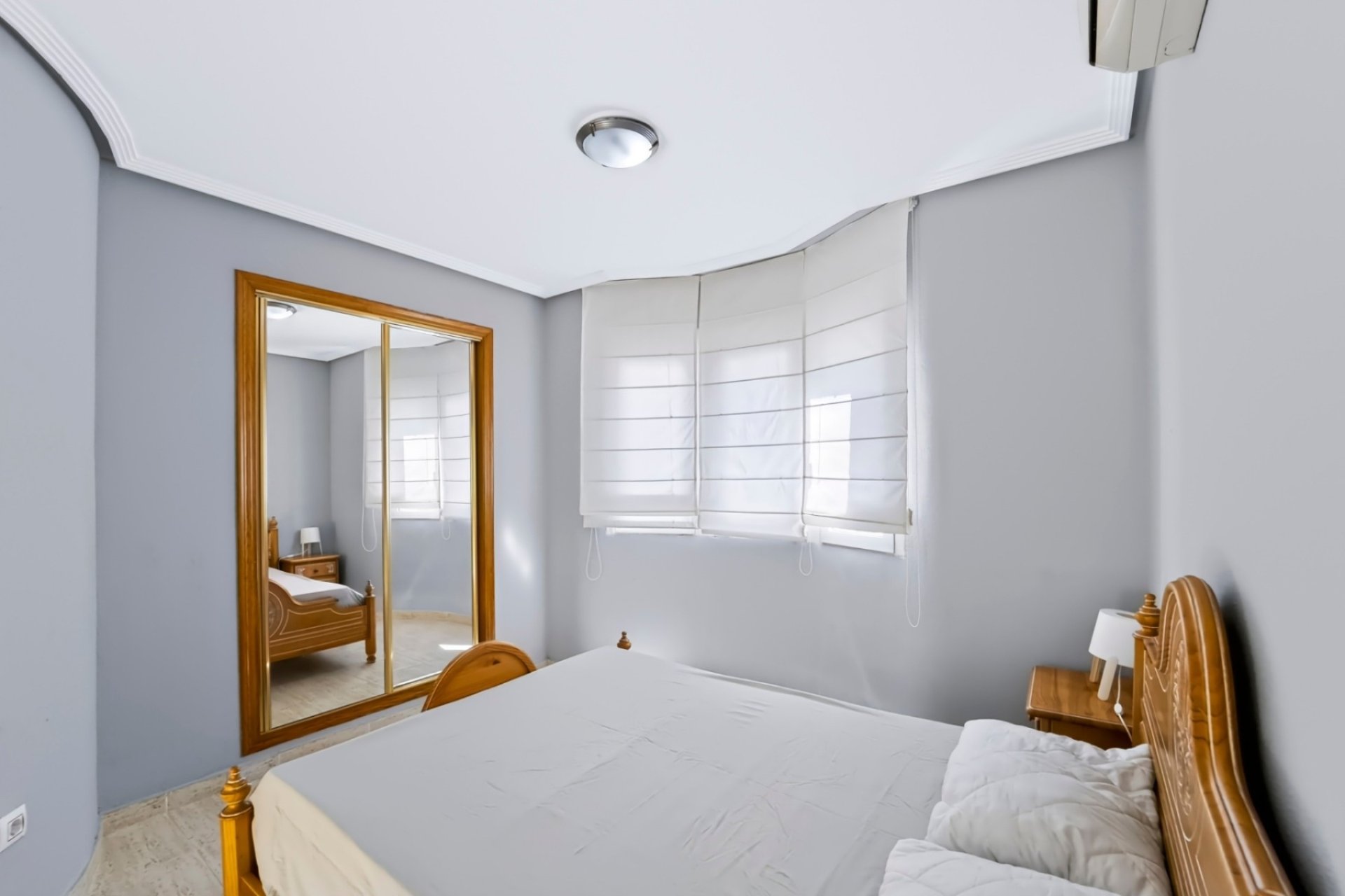 Apartment for sale in Guardamar del Segura with a pool