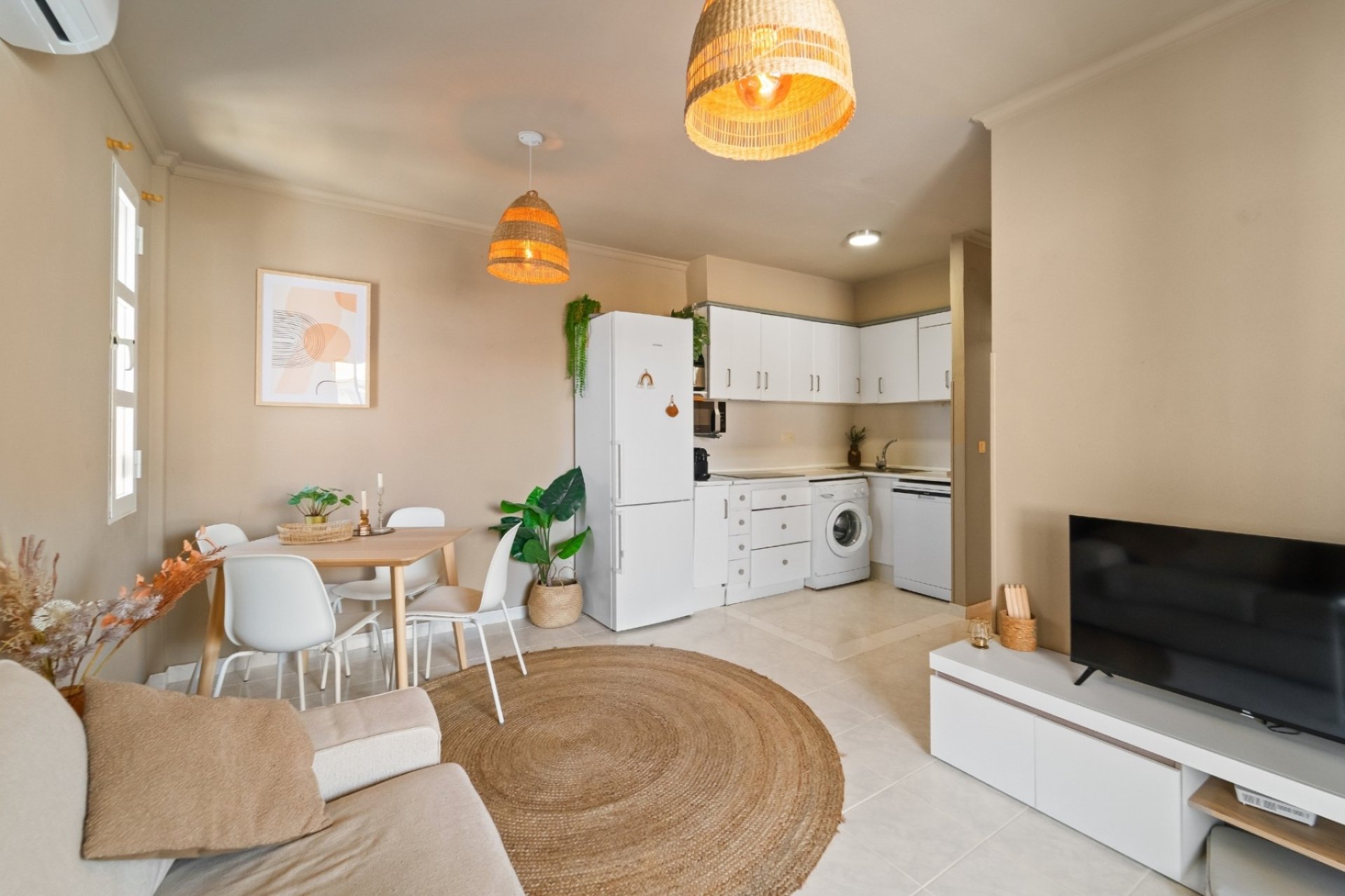 Apartment with ocean views in Aguas Nuevas, Torrevieja