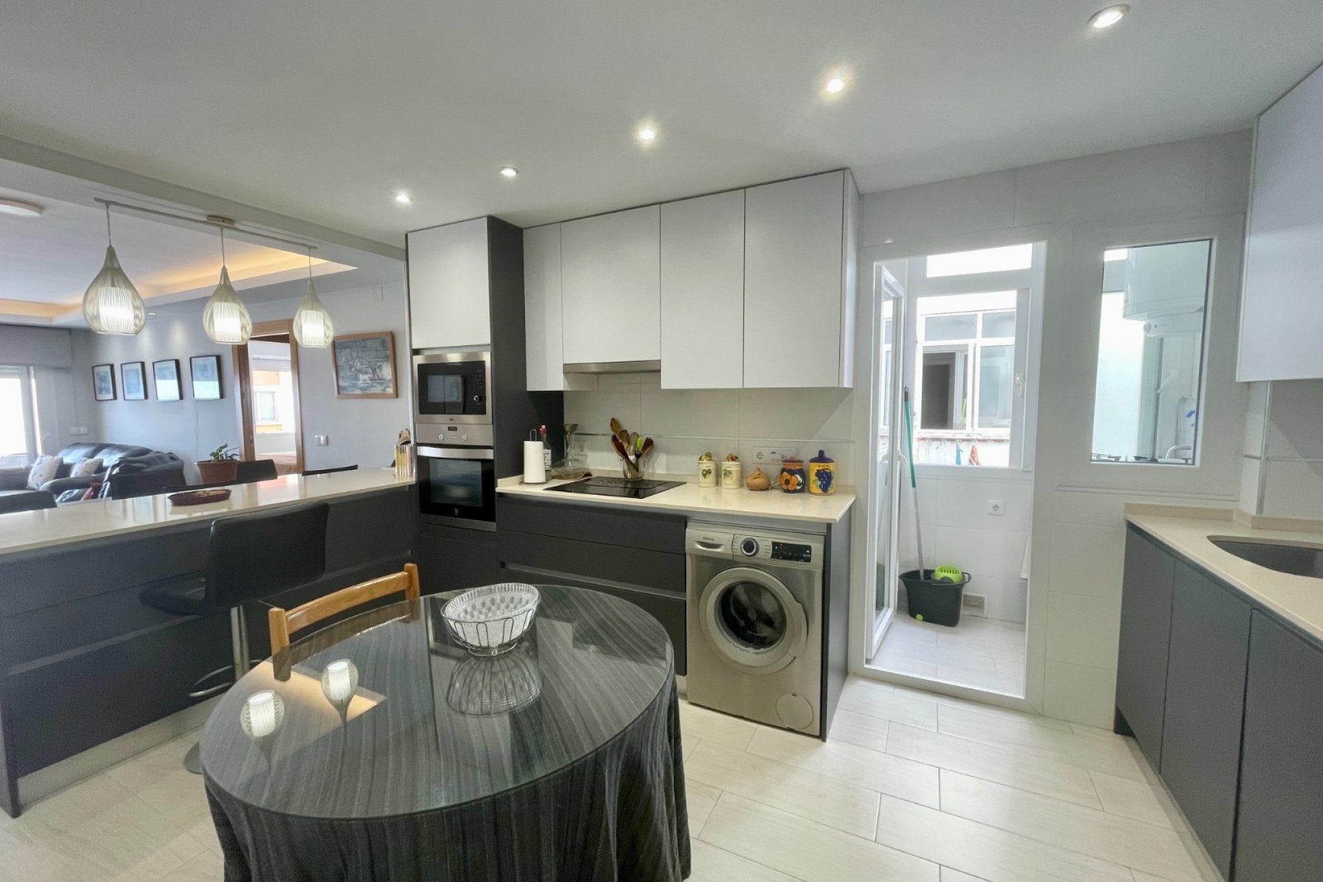 Appartement aan zee in Torrevieja met zeezicht