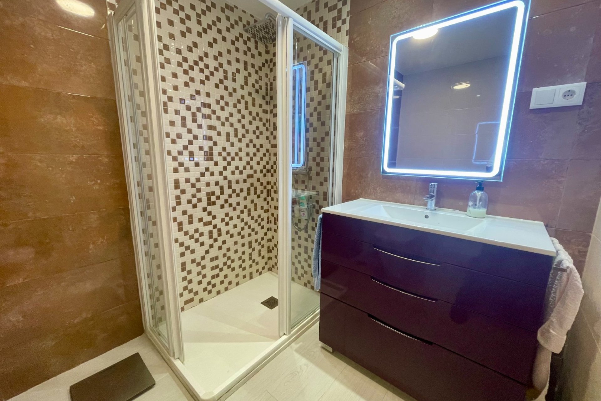 Appartement aan zee in Torrevieja met zeezicht