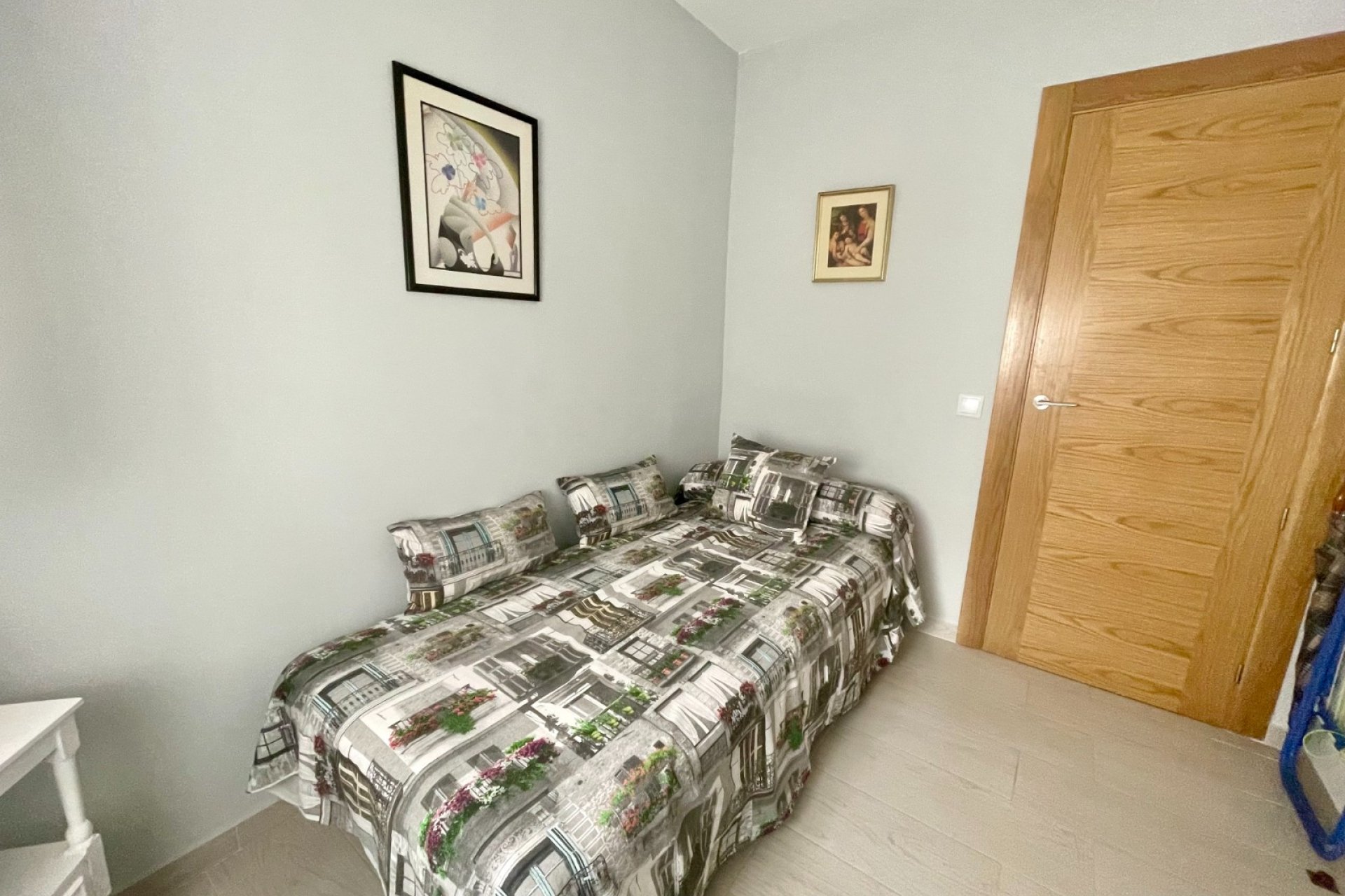 Appartement aan zee in Torrevieja met zeezicht