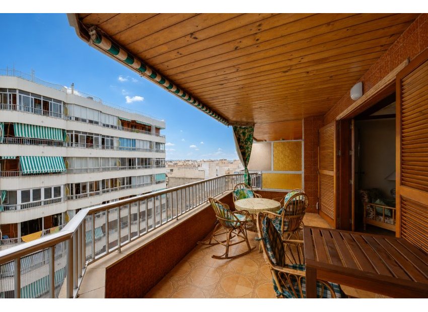 Appartement aan zee Torrevieja 3 slk terras zeezicht zwembad