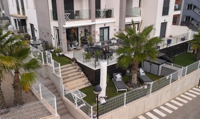 Appartement - Begane grond - Bestaande bouw - Orihuela Costa - Villamartín