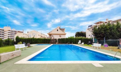 Appartement - Bestaande bouw - Orihuela Costa -
                La Zenia