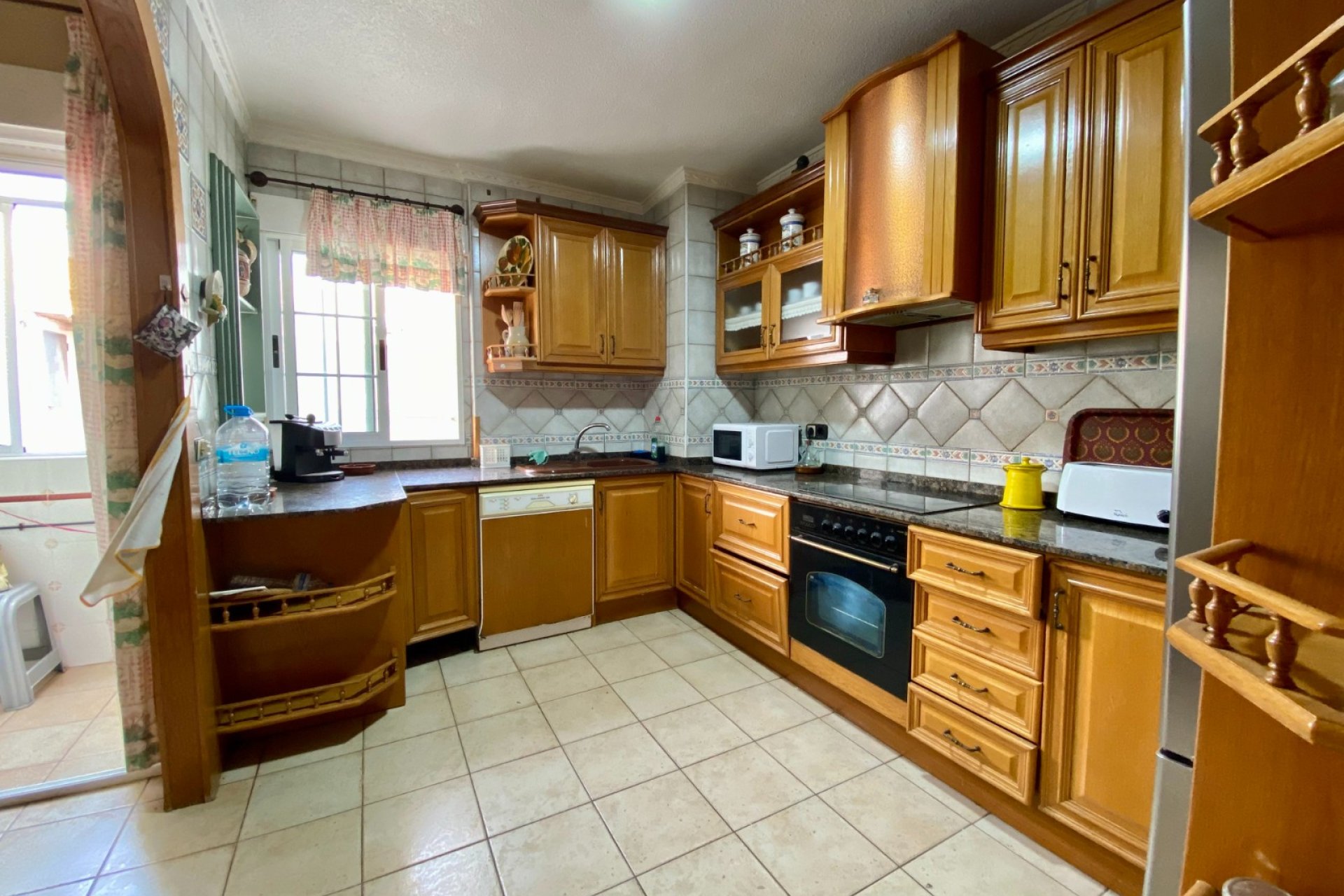 Appartement met zeezicht en privé zwembad aan Playa del Cura, Torrevieja