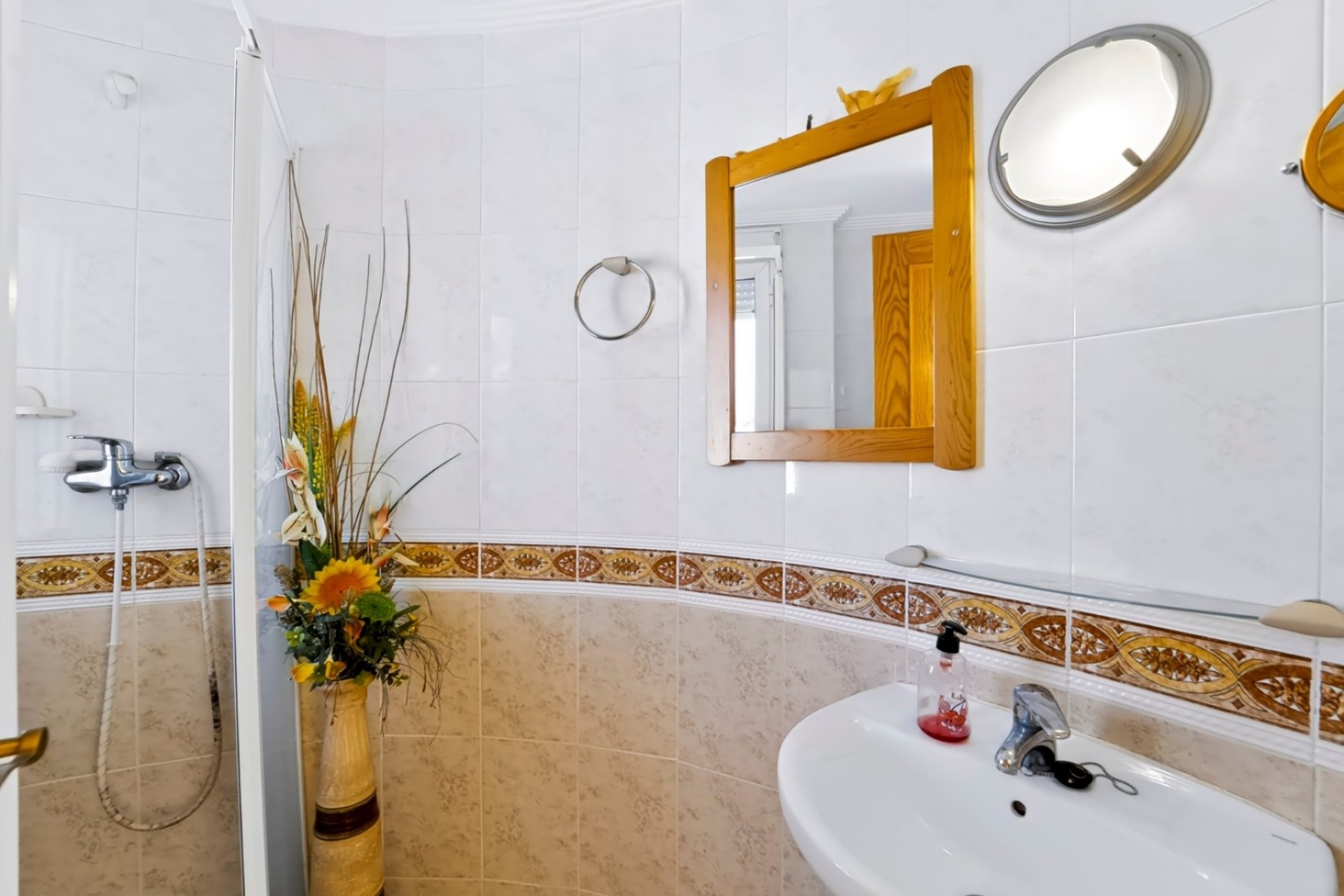 Appartement te koop in Guardamar del Segura met zwembad