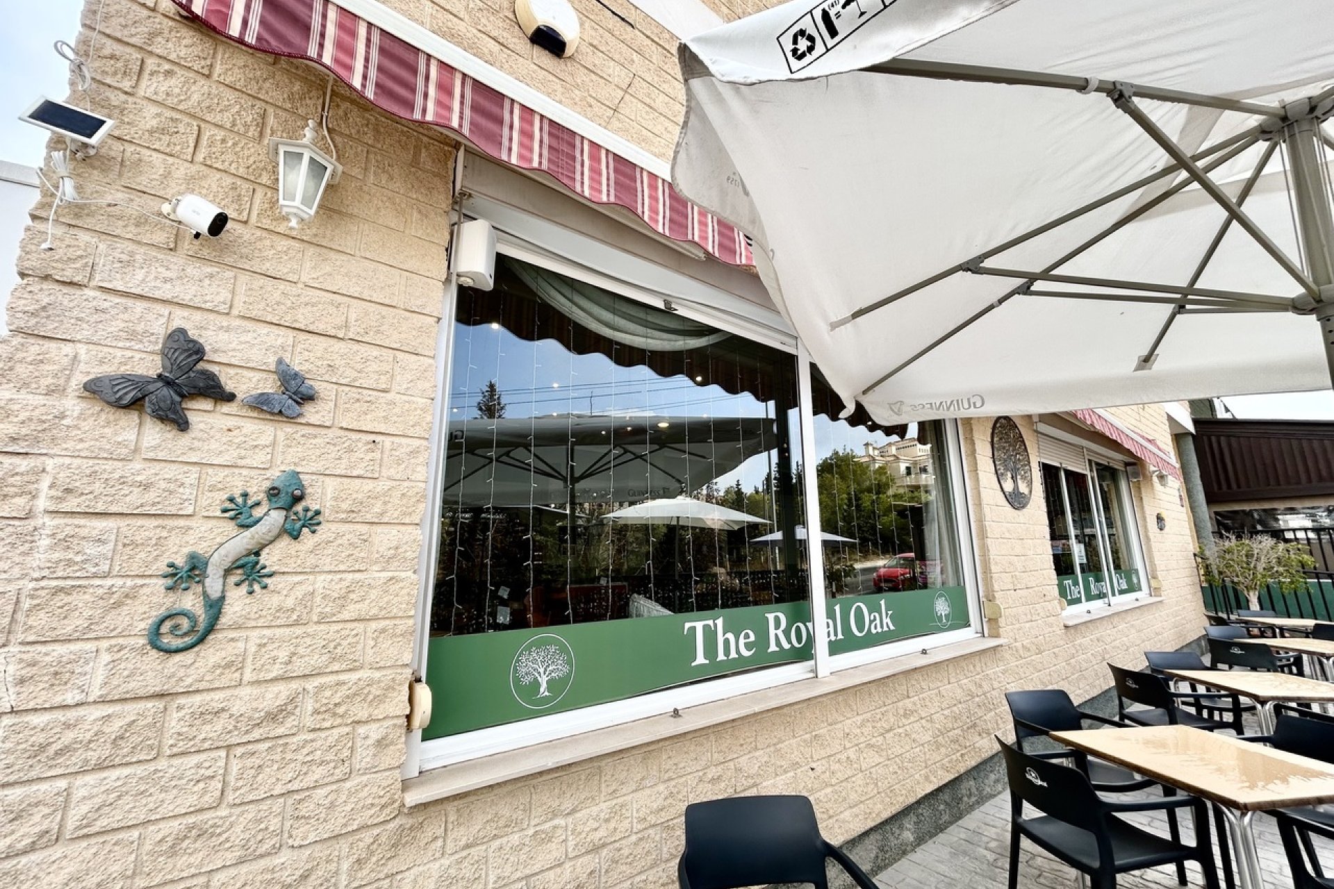 Bar and restaurant in Villamartín