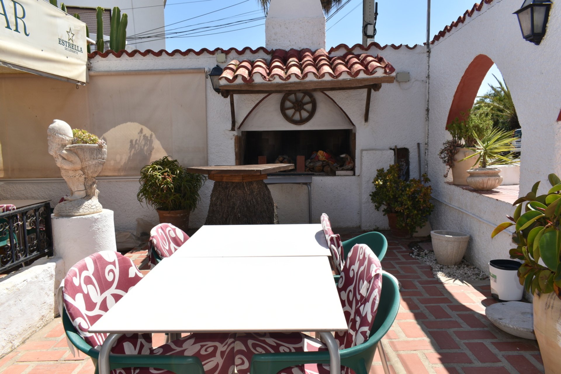 Bar-restaurante en venta en Ciudad Quesada, con terraza y vistas
