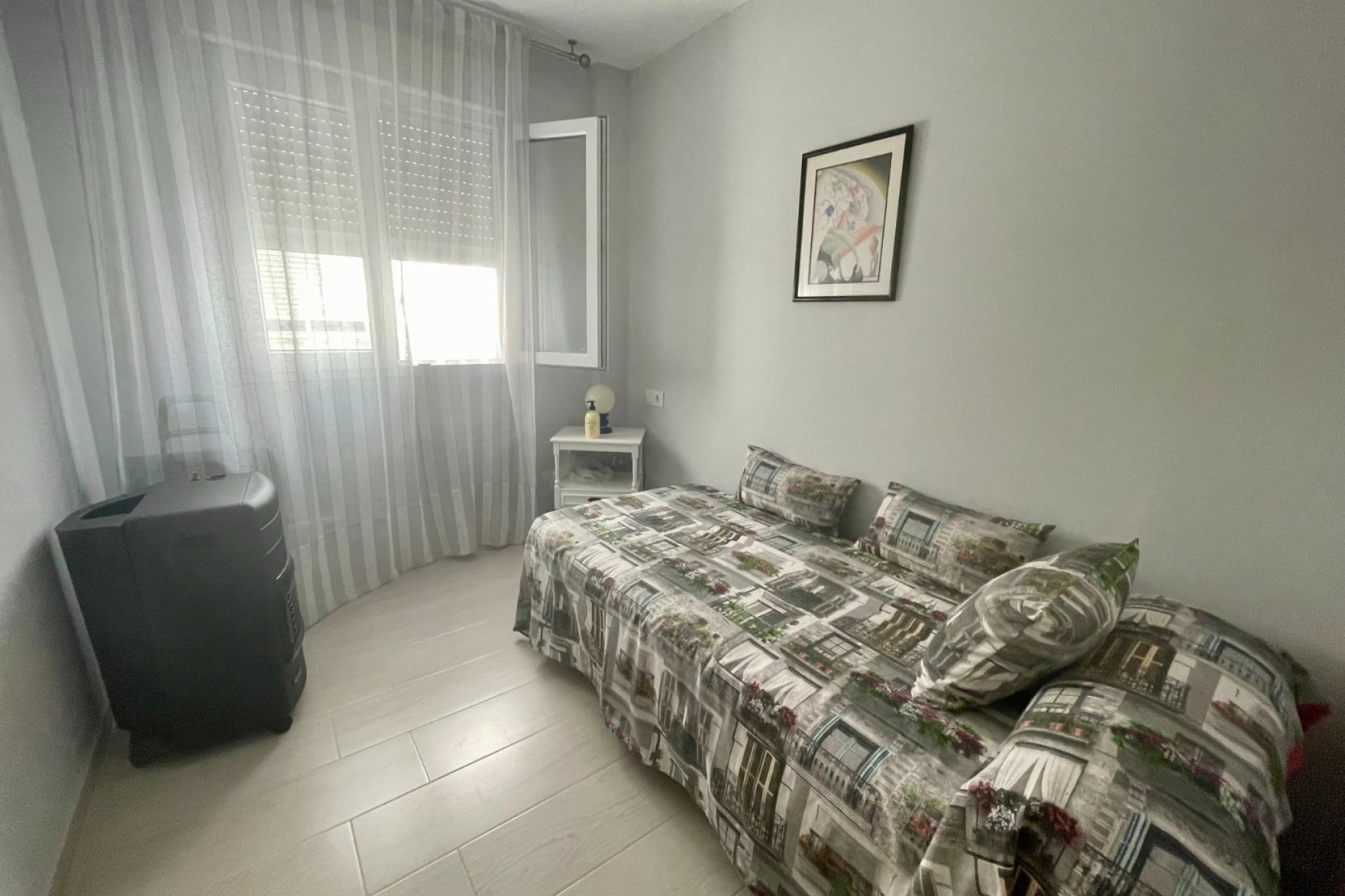 Beachfront apartment in Torrevieja with sea views