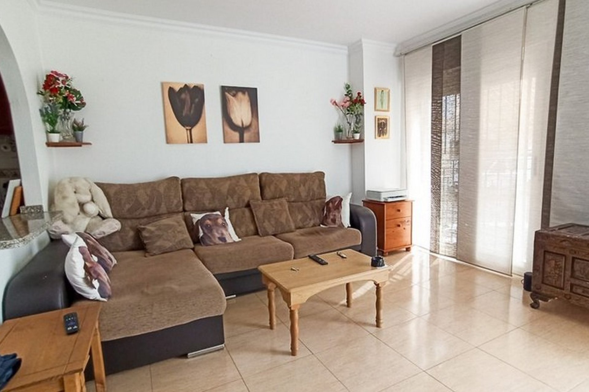 Begane grond appartement met 2 slaapkamers, zwembad en parkeergarage in Formentera del Segura