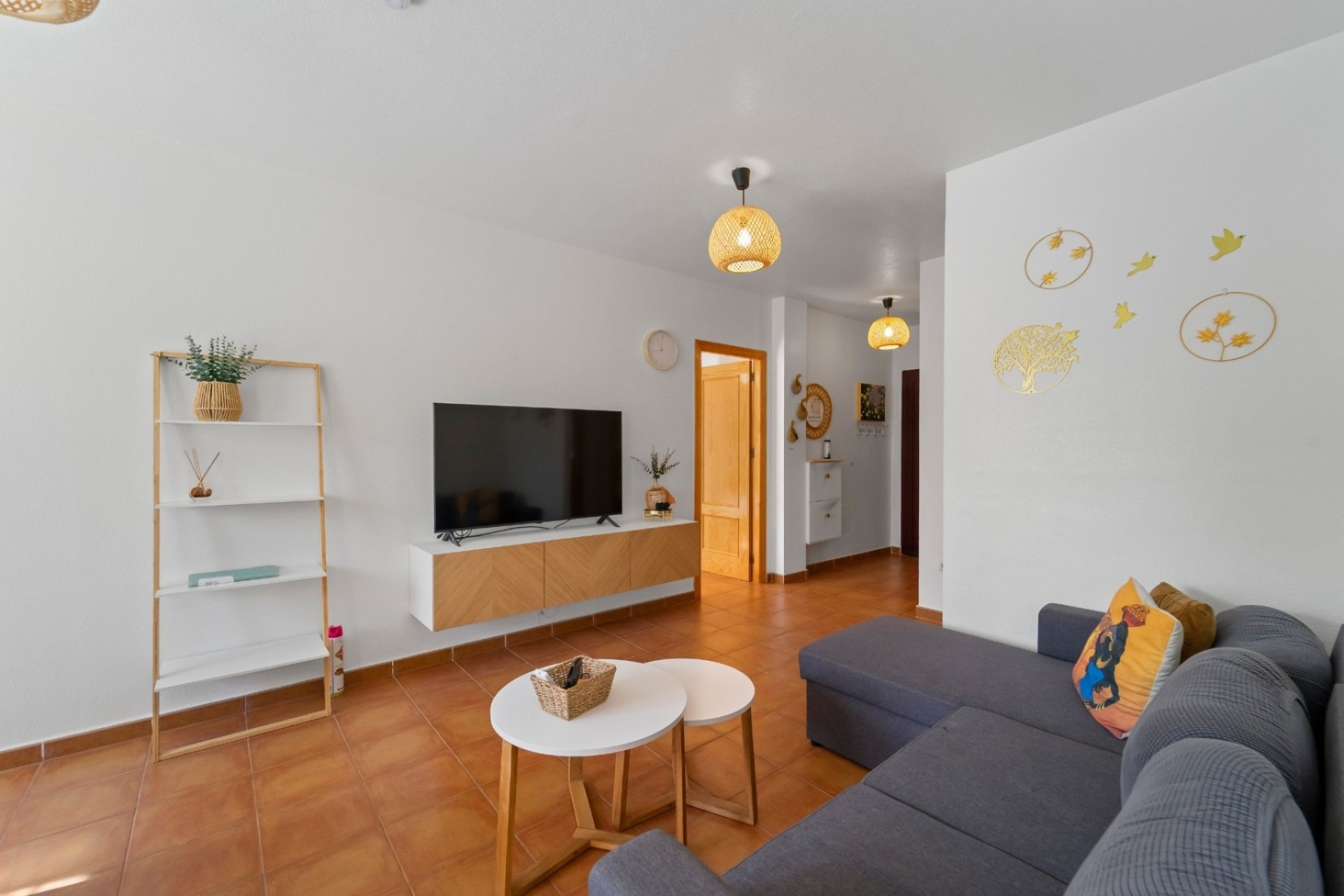 Begane grond appartement Torrevieja met zwembad en parking